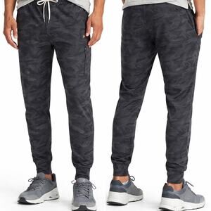 Vuori Men’s S/M Black Camo colorway Joggers Pants Sunday Performance Athletic